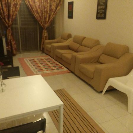 Homestay D 11 Putrajaya Netflix Wifi Exterior foto