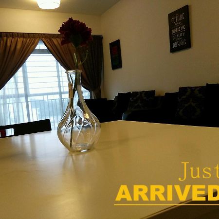 Homestay D 11 Putrajaya Netflix Wifi Exterior foto