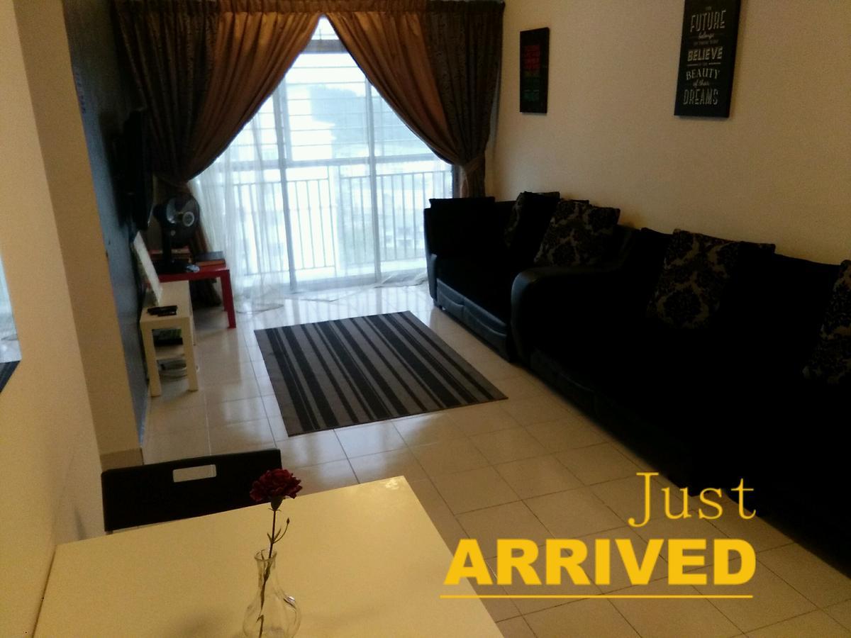 Homestay D 11 Putrajaya Netflix Wifi Exterior foto